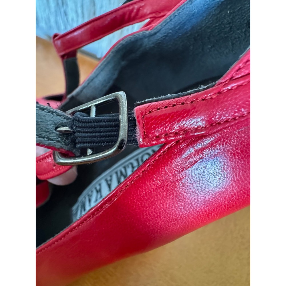 80s Vintage NORMA KAMALI Made In Italy Red Leather T Strap Stiletto Heels Size 7 - Picture 4 of 15